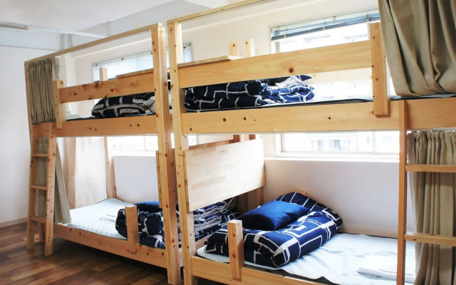 Guesthouse SUN - Hostel