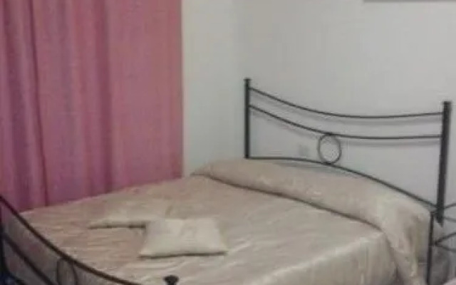 Vatican Chic Luxury BB