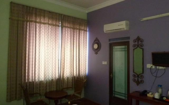 7 Hung Hung Inn