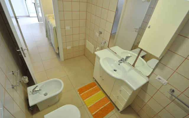 Villa Romano 9 Guests Torre Suda