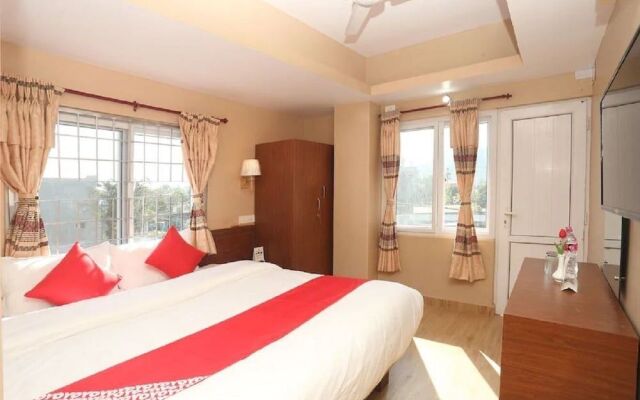 Oyo 714 Hotel Om