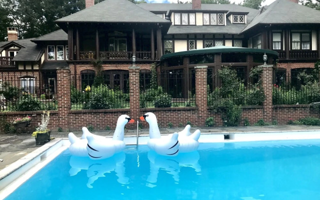 Gramercy Mansion B&B