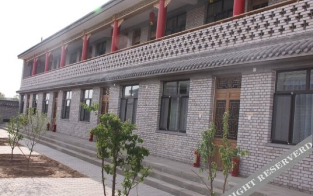 Jiucheng Palace Courtyard Inn