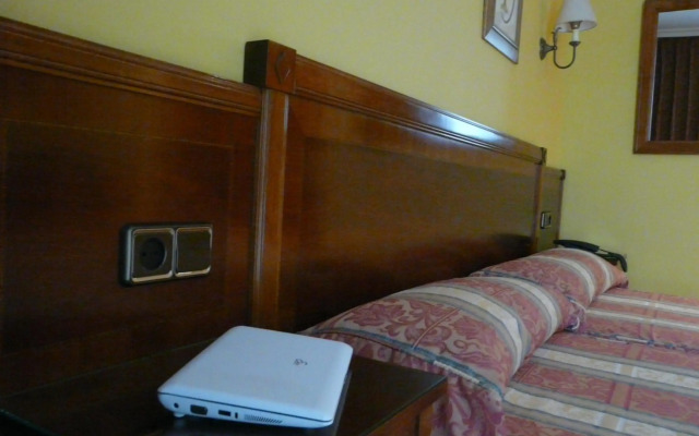 Hotel IDH Angel