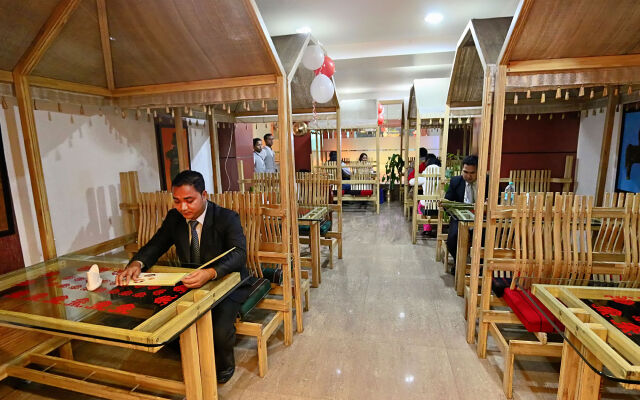 Hotel Gateway Grandeur