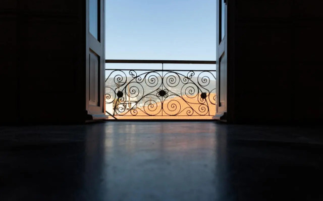 Sinanis city home