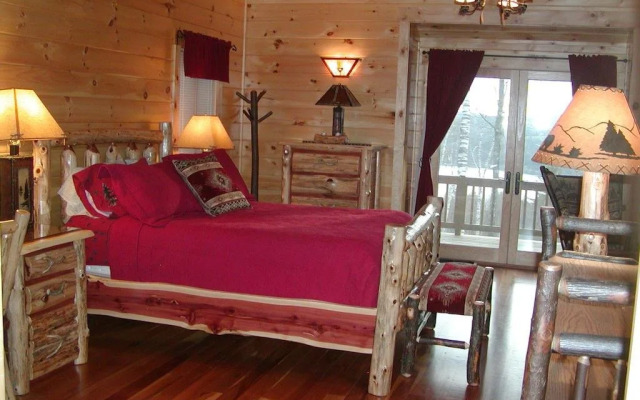 Cooperstown Lakeview Lodge