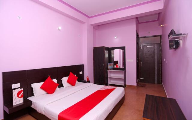 OYO 19406 Hotel Janta Palace