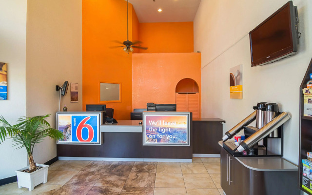 Motel 6 Chandler