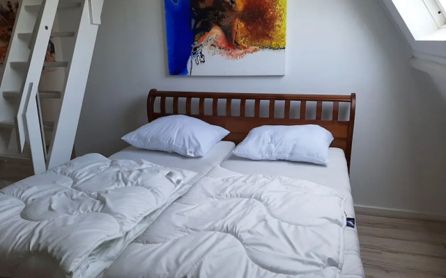 Simplictic Holiday Home in Emmen near Forest