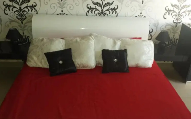 Modern Maisonette