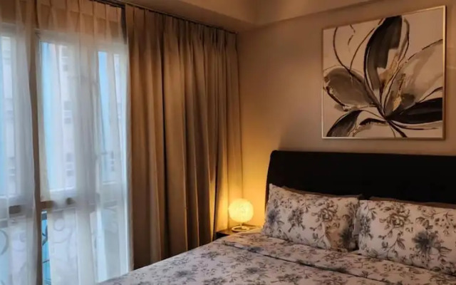 1 Bed Apartment - Sleeps 7 - Pool & Wifi