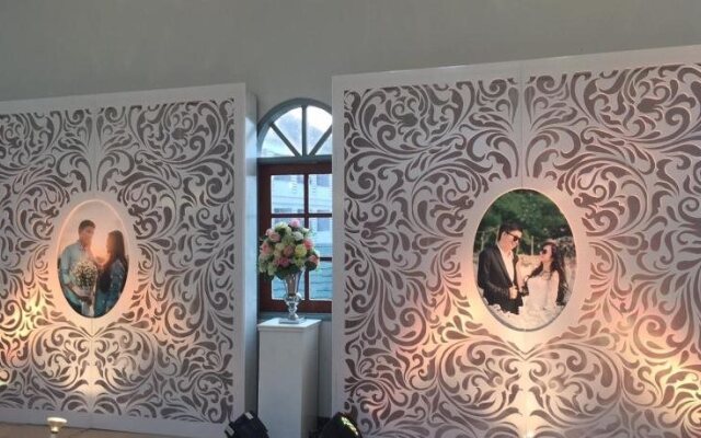 Tangerine Ville Hotel