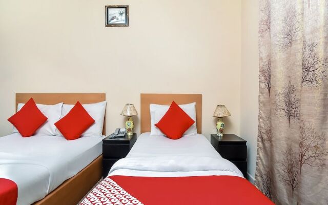 OYO 182 Zariana Hotel
