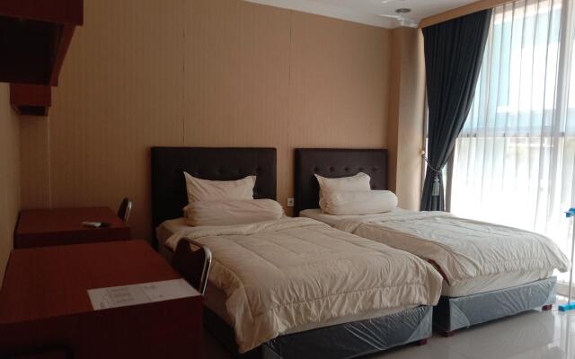 Super OYO Collection O 3431 Hotel Alpha Bandara
