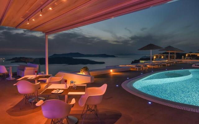 Lilium Santorini Villa