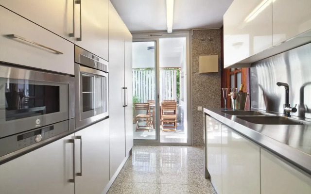 My Space Barcelona- Bonanova for 8 people