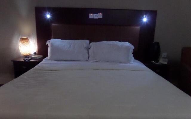 Golden Tulip Lagos Airport Hotel