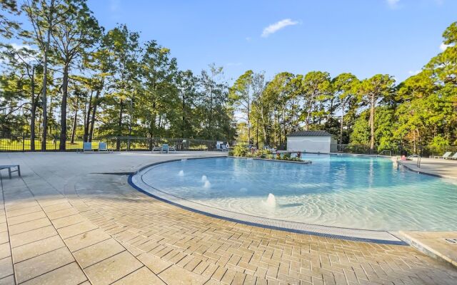 Linkside 3 Bedroom Townhouse by RedAwning