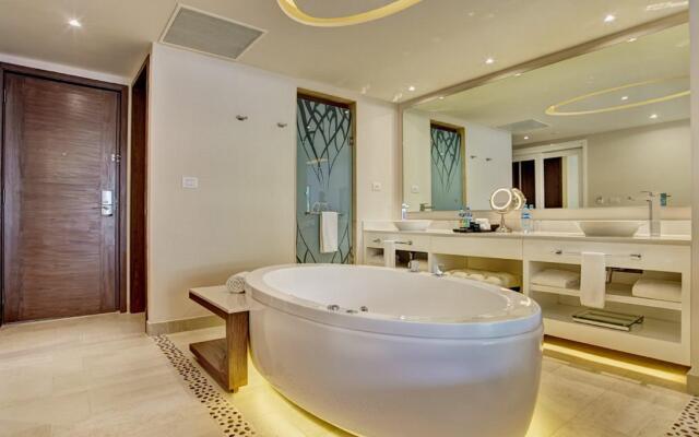 Royalton Riviera Cancun, An Autograph Collection All-Inclusive Resort & Casino