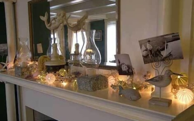 Cedar Crest Inn