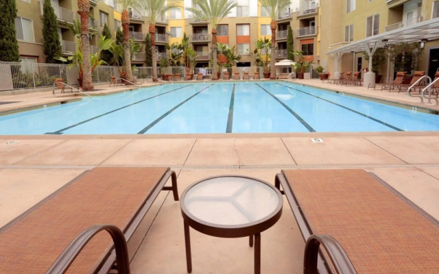 Global Luxury Suites at Main Street