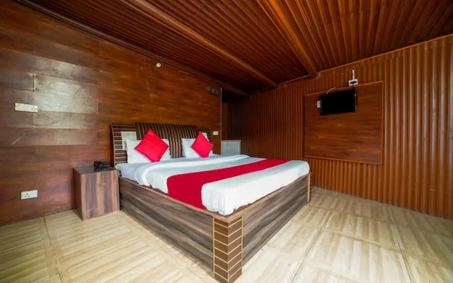Goroomgo Long View Retreat Nainital