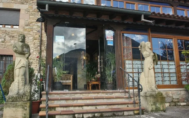 Posada Medieval El Manjon