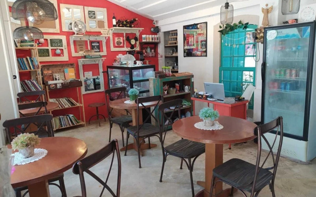 Com Verso e Prosa RePouso e café
