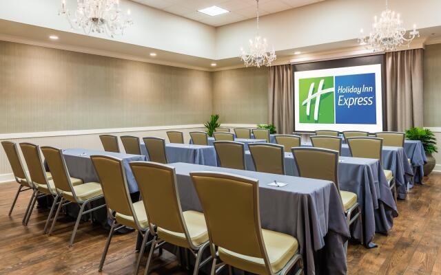 Holiday Inn Express Fairhope, an IHG Hotel