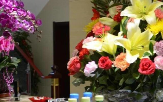 Linxia Travel Hotel