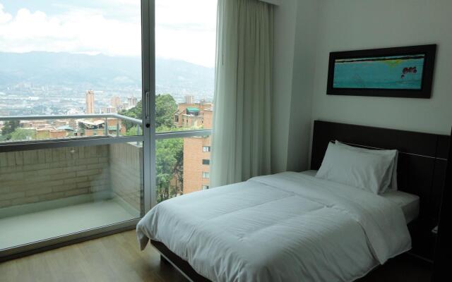 Sky Medellin Hotel