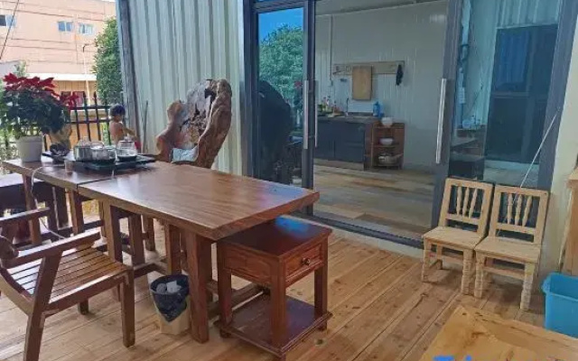 Longjia Quadrangle Inn Homestay