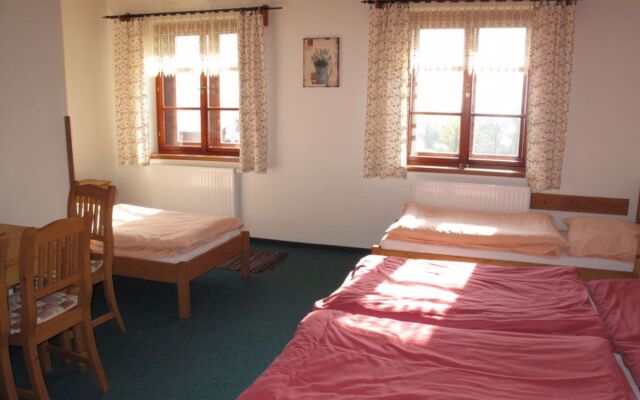 Růžovka (ULJ100)