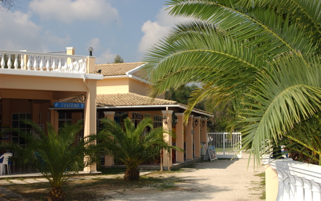 Karda Beach Camping & Bungalows