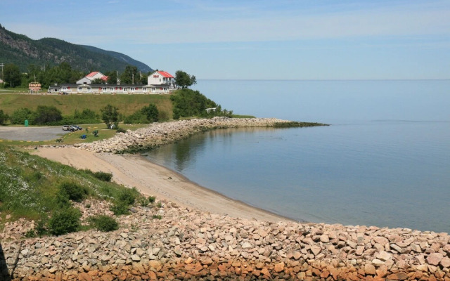 Motel Les Chalets Bo-Fleuve