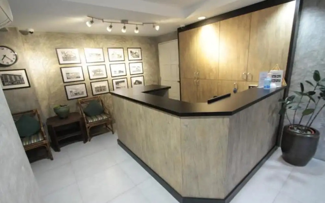 Barrack Street Hotel