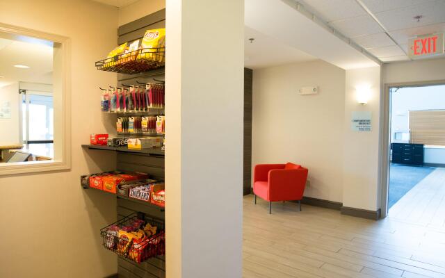 Holiday Inn Express Hotel & Suites Chanhassen by IHG