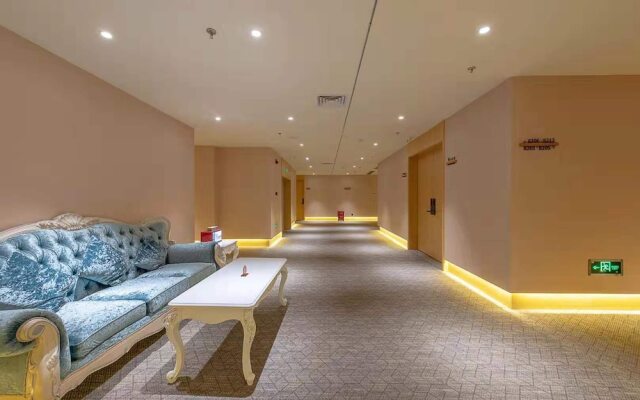 Dingwang Hotel -  Chencun Metro Station
