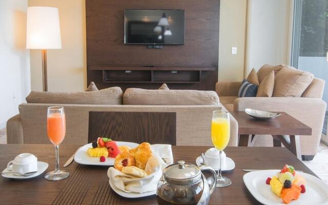 Costa Sur Resort by VRHost