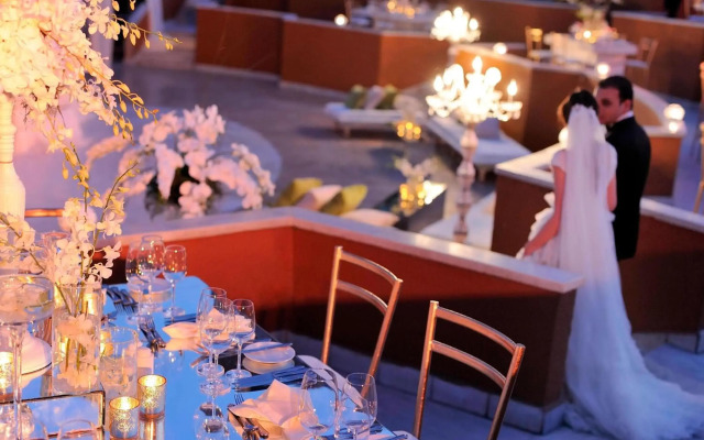 Cairo Marriott Hotel & Omar Khayyam Casino