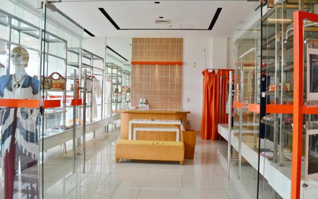 HARRIS Hotel & Conventions Denpasar Bali