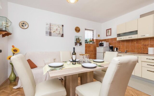 Awesome Home in Rubesi With Wifi and 2 Bedrooms