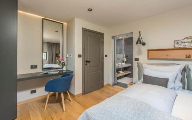 Exclusive Living Villas