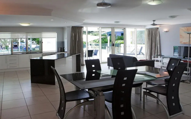 Centrepoint Apartments Cairns