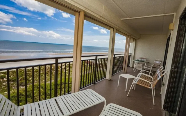 Windjammer Oceanfront Condominiums