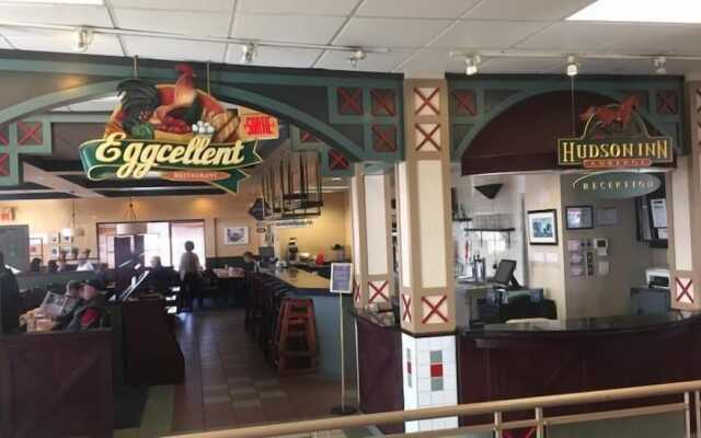 Hudson Inn Auberge