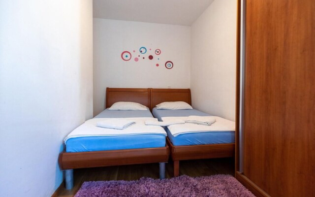 Nice Home in Ploce With Wifi and 2 Bedrooms