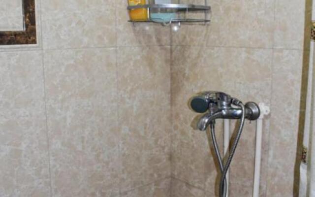 Naprotiv Sportivno-Kontsertnogo Kompleksa