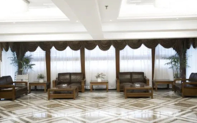 Holiday Inn Ginza (Fuling Commercial Pedestrian Street)